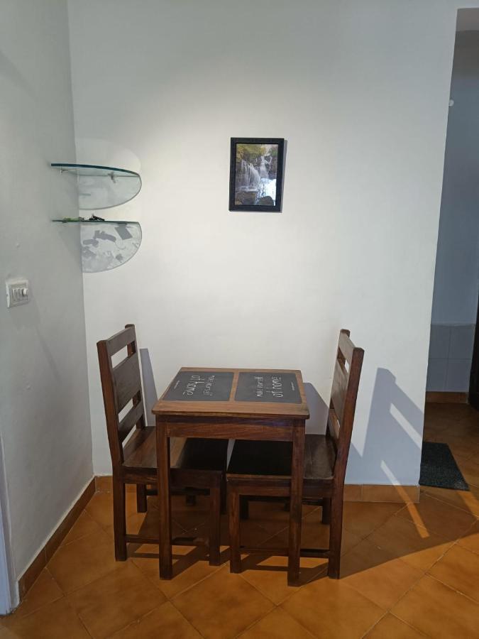 Contemporary Studio Apartment In Calangute, Goa エクステリア 写真